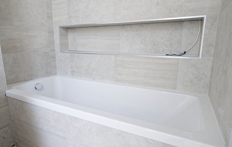 Modern Alcove Bathtub